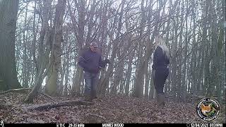 East Essex Hunt terrierman terrorises captive fox. by North London Hunt Saboteurs 12,792 views 2 years ago 3 minutes, 38 seconds