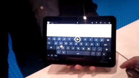 Motorola Xoom Android tablet hands on video!