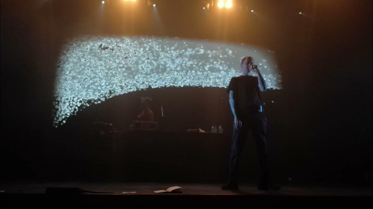 Август 2021 года календарь. Лист календаря. 04. 2021 челябинск сбили на пешеходном переходе. 16 апреля 2021.