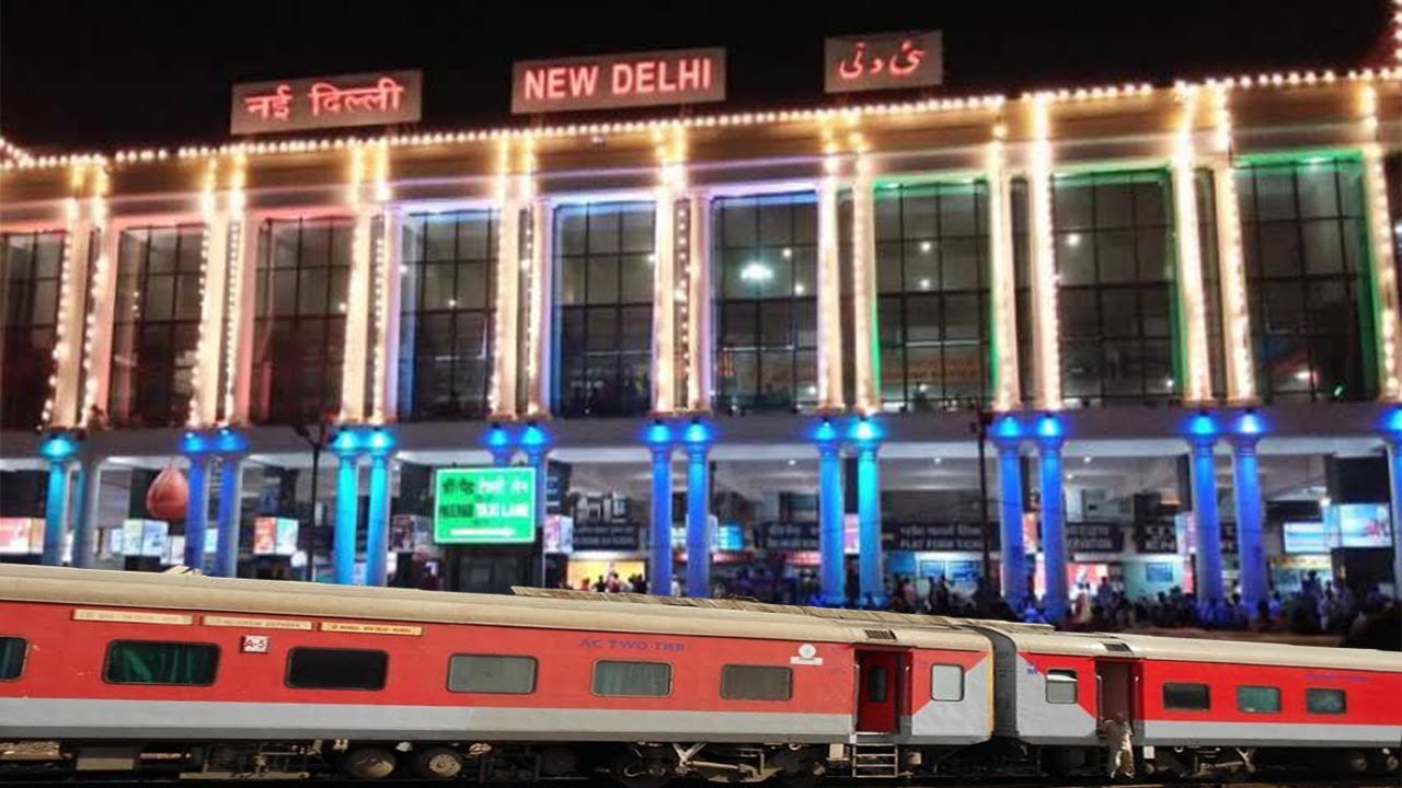Train at New Delhi Railway Station YouTube