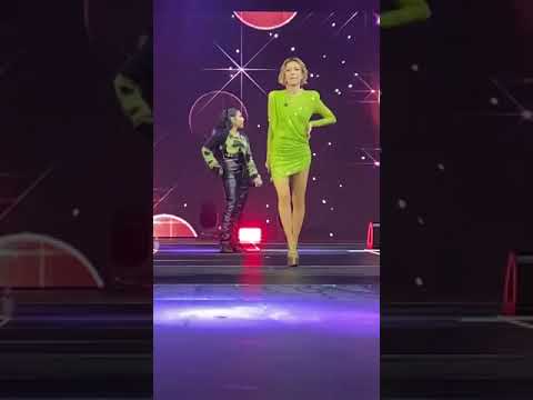 鄭秀文 Sammi Cheng - 愛是… (feat. SHIMICA) (Live in Singapore 28/01/2023)