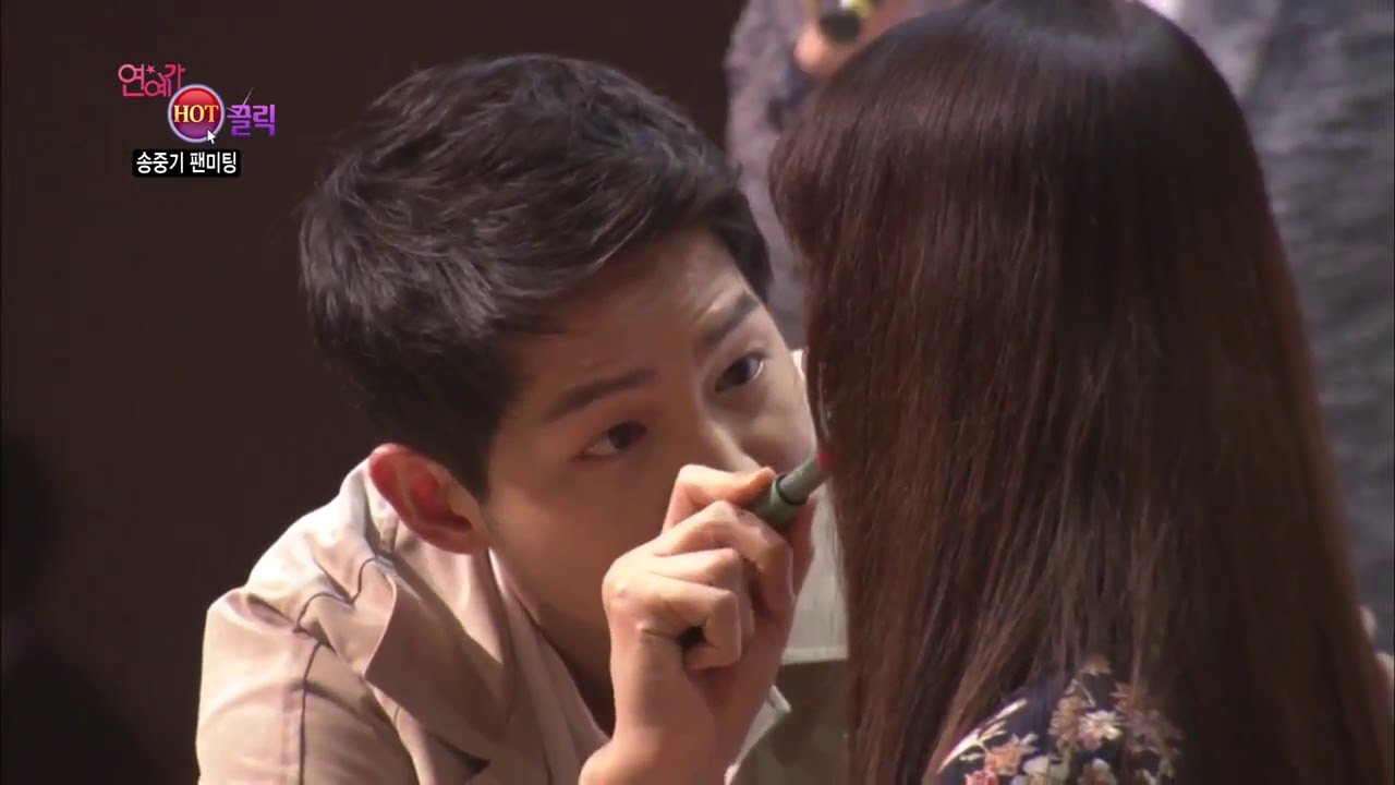 Song Joong Ki fan meeting with lucky fan