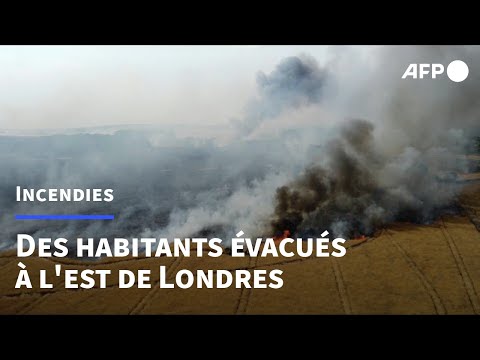 Canicule au Royaume-Uni: des habitants de Wennington évacués à cause d'un incendie | AFP