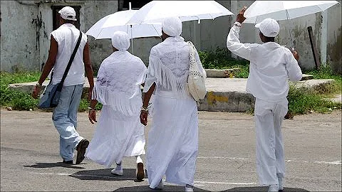 ¿Qué religión es la que viste todo de blanco?