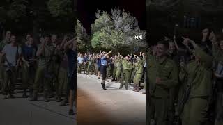 Israeli pop singer Narkis sings with soldiers, calling for “finishing off Gaza”