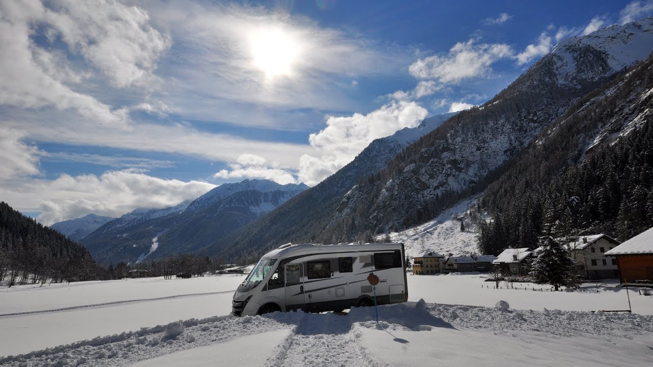 Valle d'Aosta: in camper tra neve, sci e natura