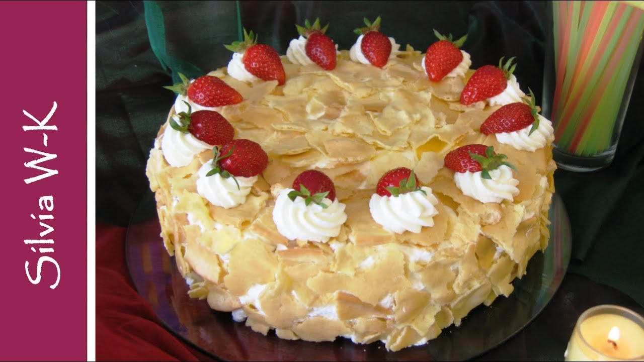 Flockentorte mit Erdbeeren / Erdbeertorte / ohne Gelatine - YouTube