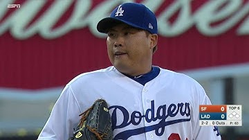SF@LAD: Ryu strikes out Hernandez swinging