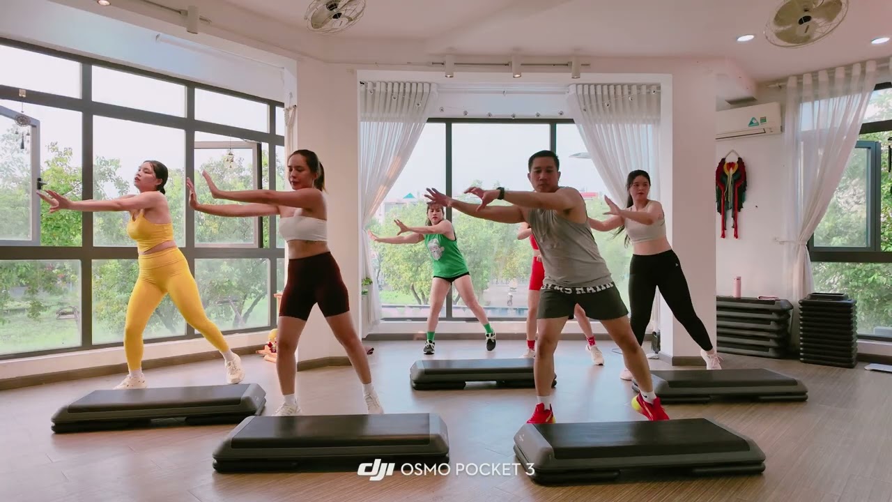 StepHi chuỗi bài tập năng động dễ tập, đốt mỡ đạt hiệu quả cao 