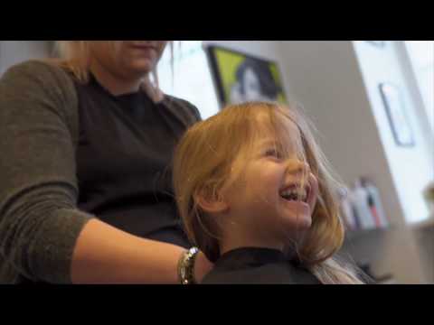 Video: Sådan farvelægger du hår (med billeder)