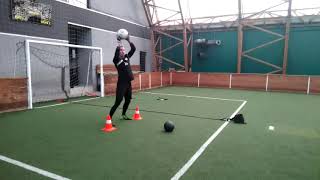 Football goalkeepeer training - explosive power,endurance and technique with resistance