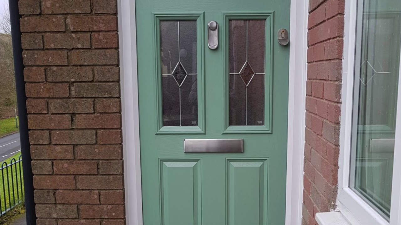 COMPOSITE FRONT DOOR SUPPLIED AND INSTALLED IN CAERPHILLY SOUTH WALES