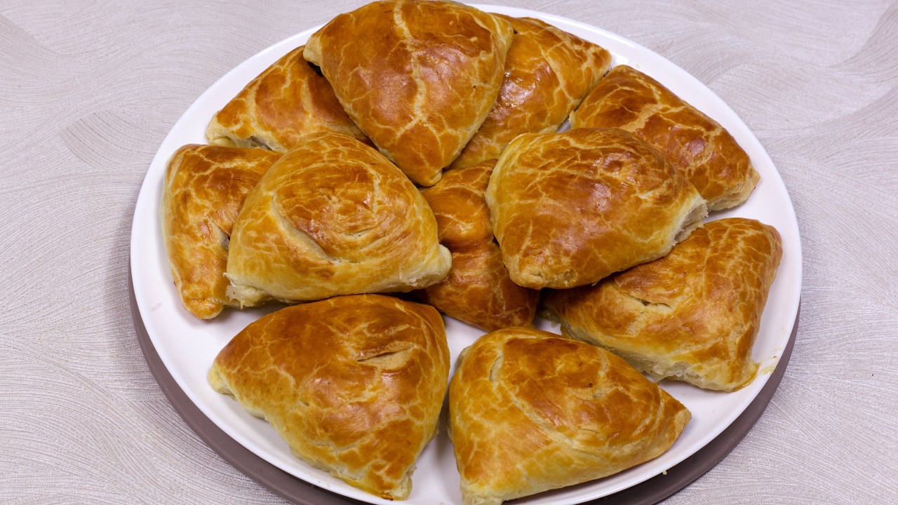 Crispy Meat Somsa | Easy Puff Pastry Meat Pies with Cumin