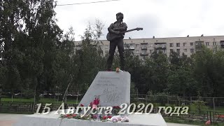 Памятник Виктору Цою в Петербурге установлен.