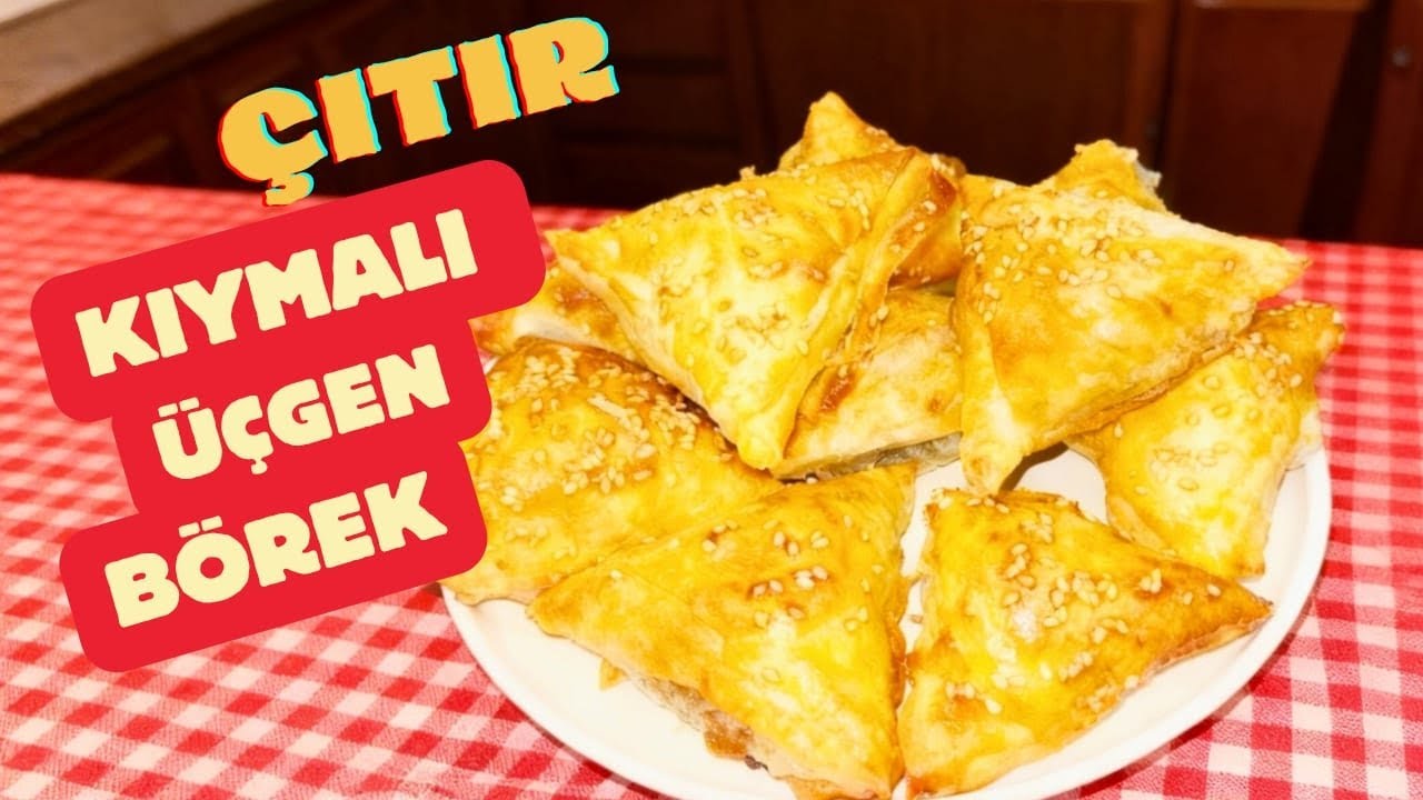 Muska Böreğinin Sırrı Buymuş! Hazır Yufkayla Çıtır Çıtır. Triangle Pastry. #kıymalıbörek