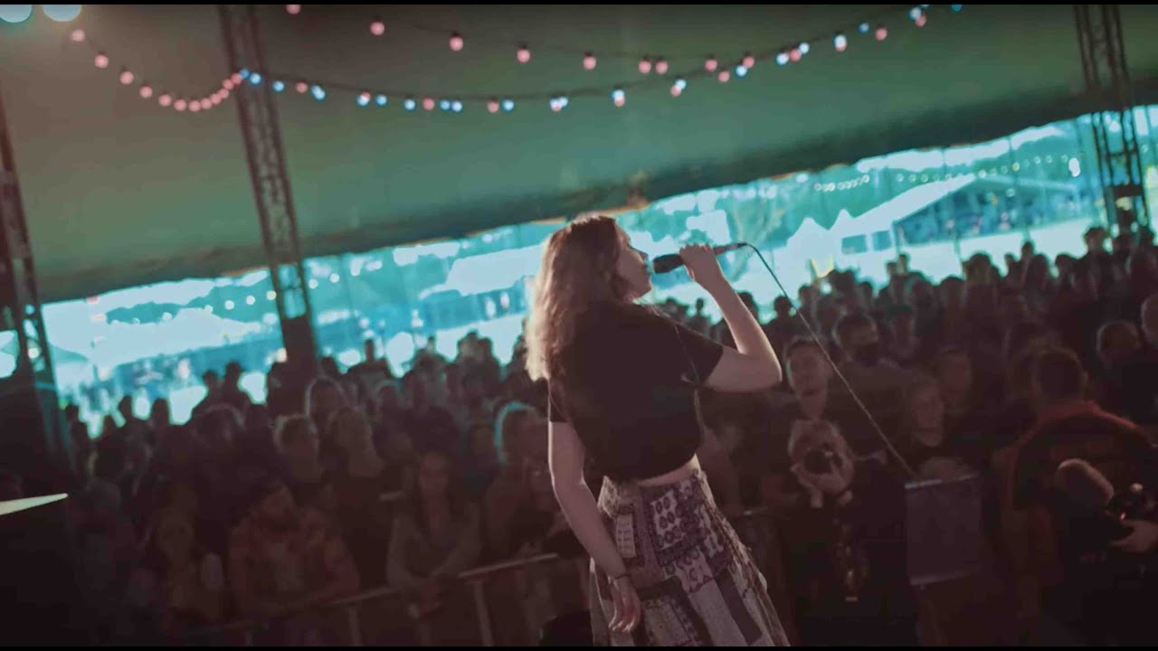 Смотреть «Terra - Frenemies (Official Music Video)» на YouTube Смотреть «Terra - Frenemies (Official Music Video)» на YouTube