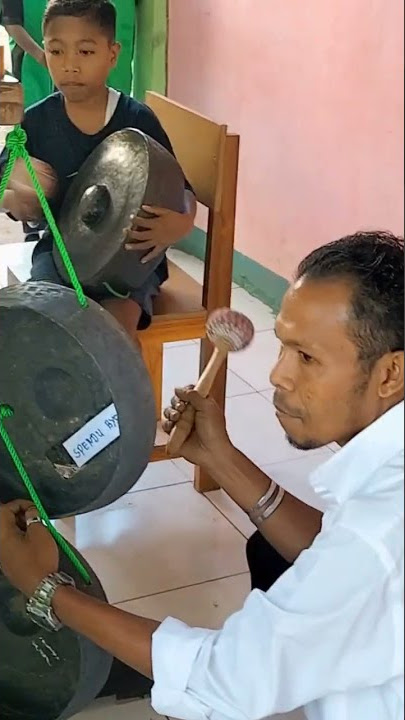 Tutorial memukul Gong Gendang