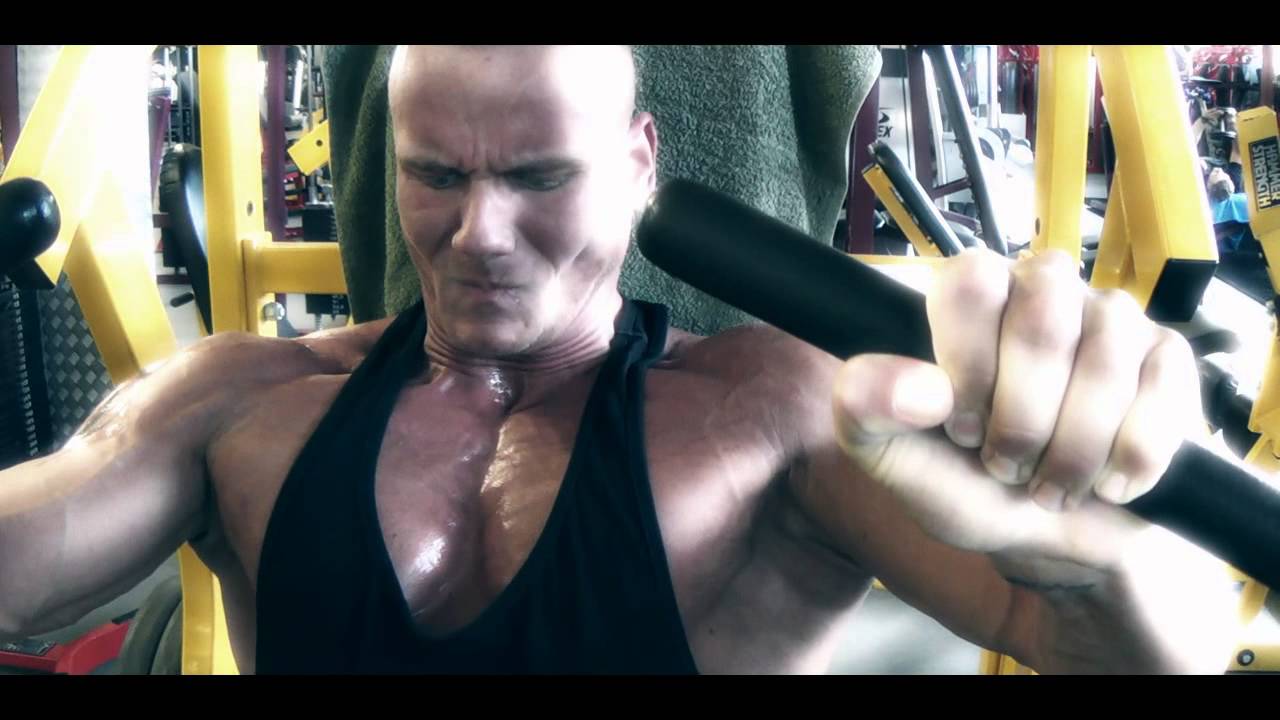 IFBB Classic Bodybuilding Newcomer Manuel Koiner "1 Week OUT"