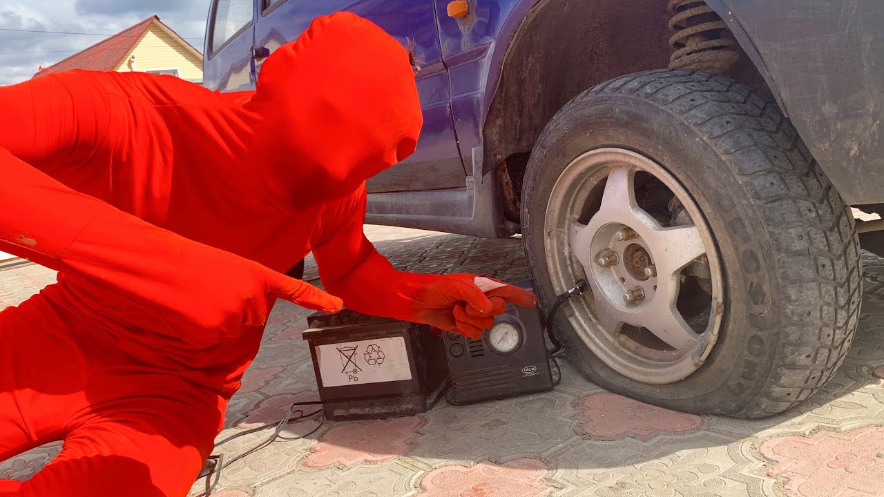 Red Man found Broken Russian Mini Cooper with deflated wheel and started it with pump 13+