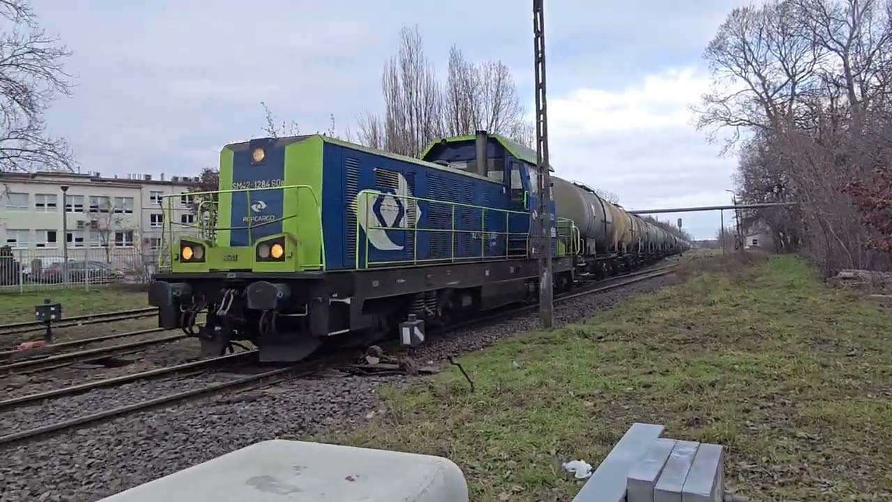 T448P-084 z Tagnpps i SM42-1284 z Melasa do Kruszwicy przejazd Kolejowy fabryczna Inowrocław.