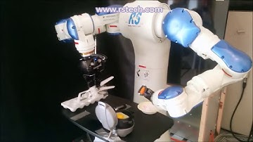 Robot hợp tác Yaskawa 2 cánh tay nấu trứng và sandwich