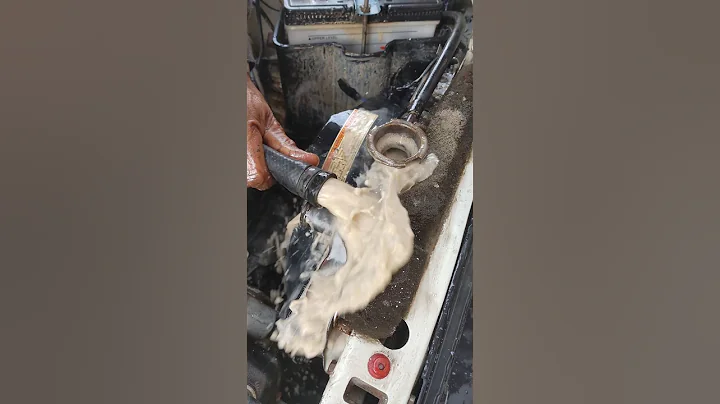 Cleaning Radiator Without Even Removing It From The Car. #youtubeshorts #radiator #carradiator#viral