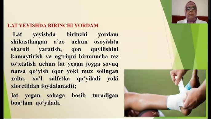 Sportchi qora tanli joja tanasini korsatib, hol teshigini silaydi. Sportchi qora tanli joja tanasini korsatib, hol teshigini silaydi.