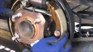 リアブレーキシュー交換　How To Change Brake Shoes