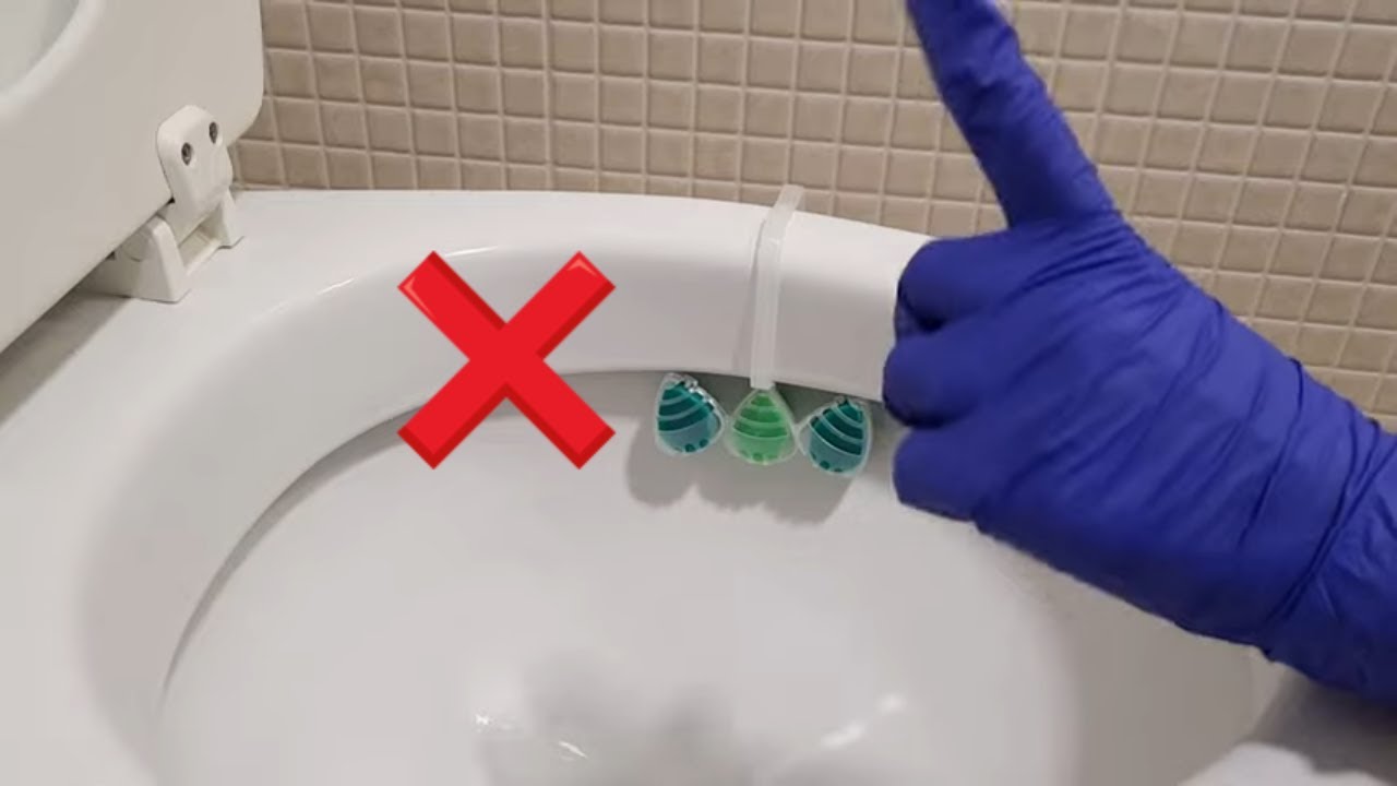 The correct way to use toilet rim blocks 