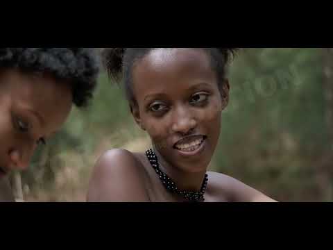 Amazi ya Teke II Umubyeyi aguranye uruhinja inka kubera ubukene...