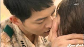 Descendants of the sun Song Joong Ki Song Hye Kyo Kiss Sence Compilation