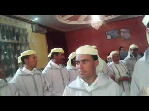 Banti Aya M3a 3mamha Falhides 