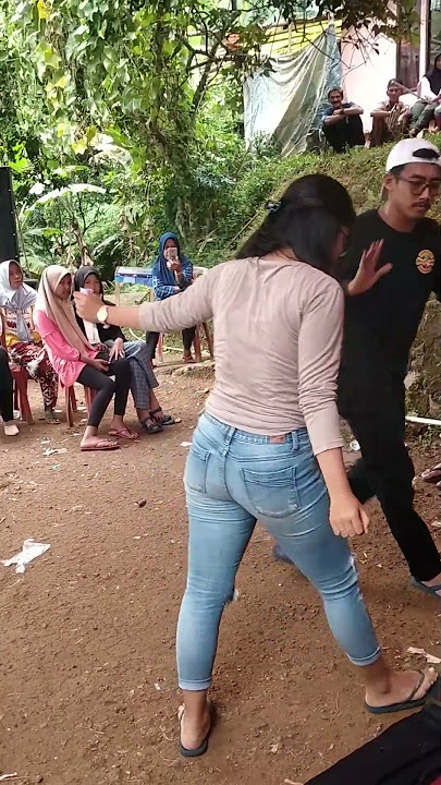 Aksi Joget Kendang Jaipong#orayweulang lagu Buhun#shorts