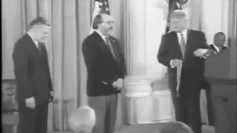 Dennis Ritchie UNIX , C‬