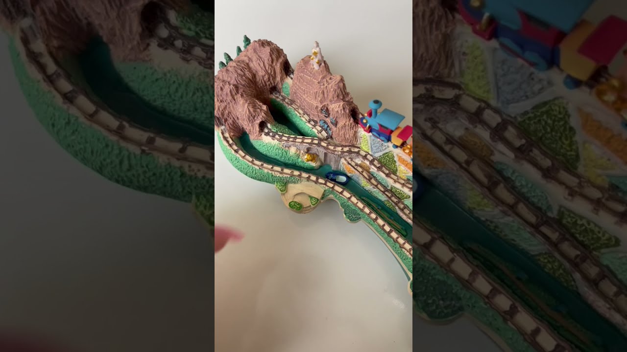 Insane Disneyland Diorama Made From 100 Boxes From Japan