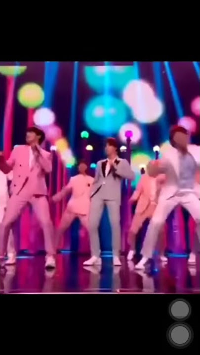 6 seconds of jimin destroying our ovaries #BTSONBGT