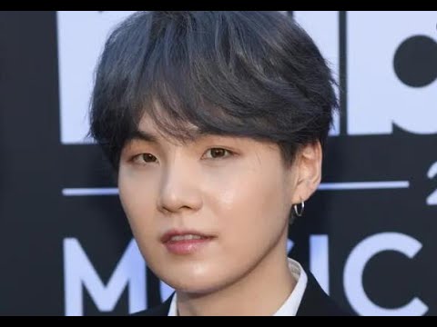 BTS・SUGA、未だ謎に包まれた“友情タトゥー”の場所は？J-HOPEが反応【セレブニュース】