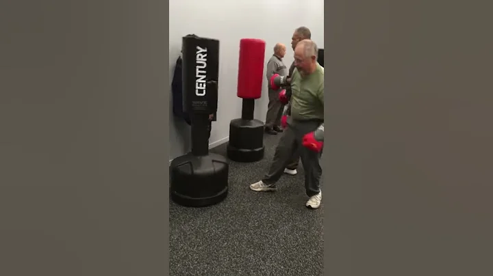 John Taapken boxing