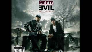 Royce Da 5&#39;9 &amp; Eminem - I&#39;m On Everything Feat. Mike Epps