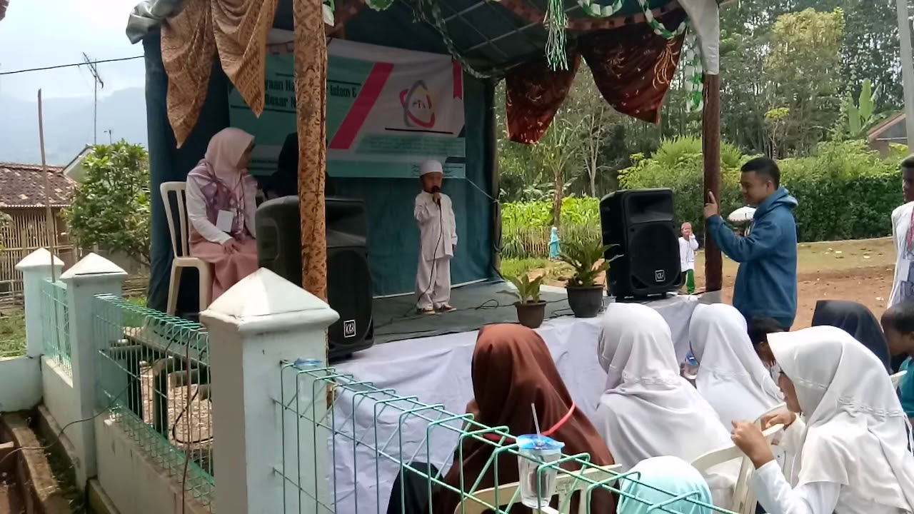  Lomba  mengaji  anak  anak  dalam rangka memperingati isra mi 