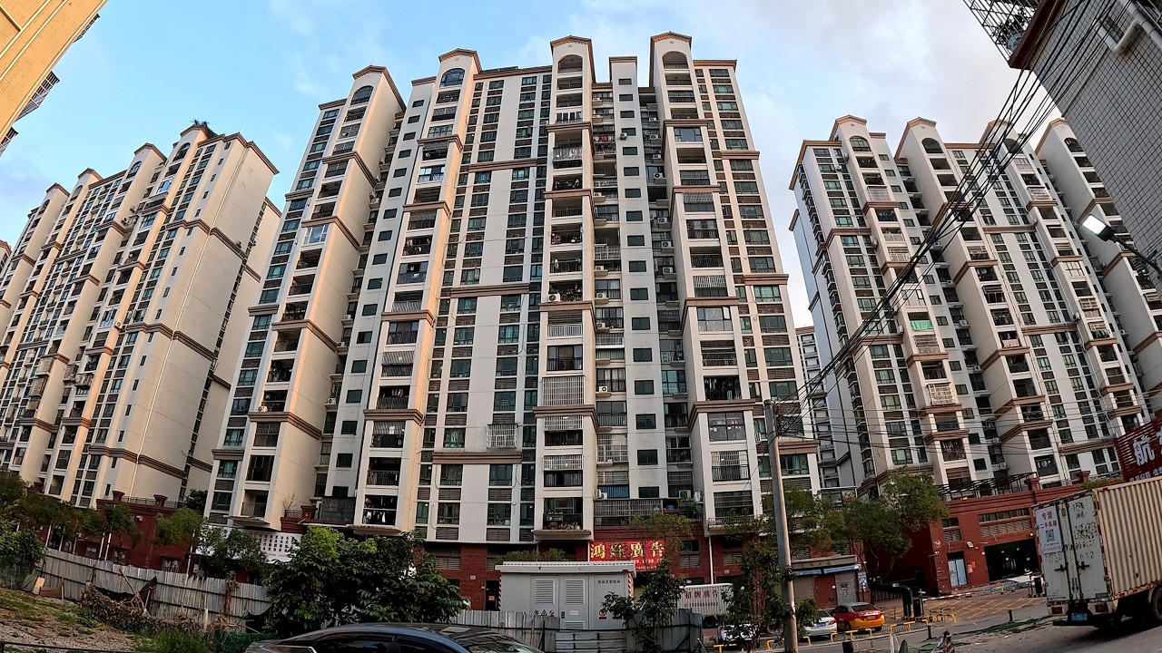 4K實拍 廣東中山坦洲鎮十四村 (低圍街) | 2026年正月初五城中村街景，過年期間的真實模樣