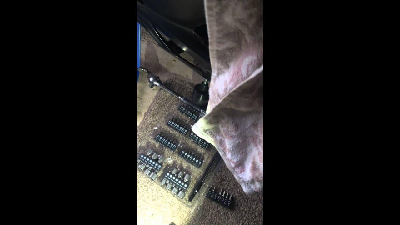 BMW S1000rr Timing chain noise rattle modified screw plug comparison