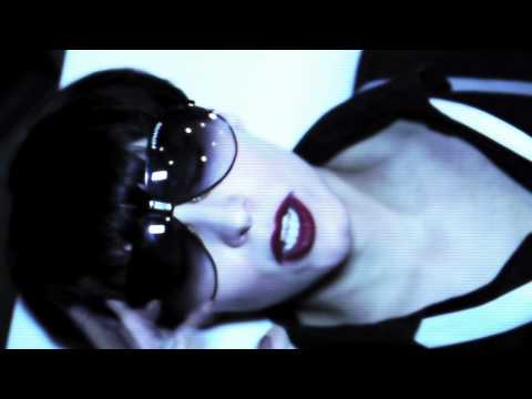 Yasmin Gate Feat. Douglas McCarthy "Lips" (Space F...