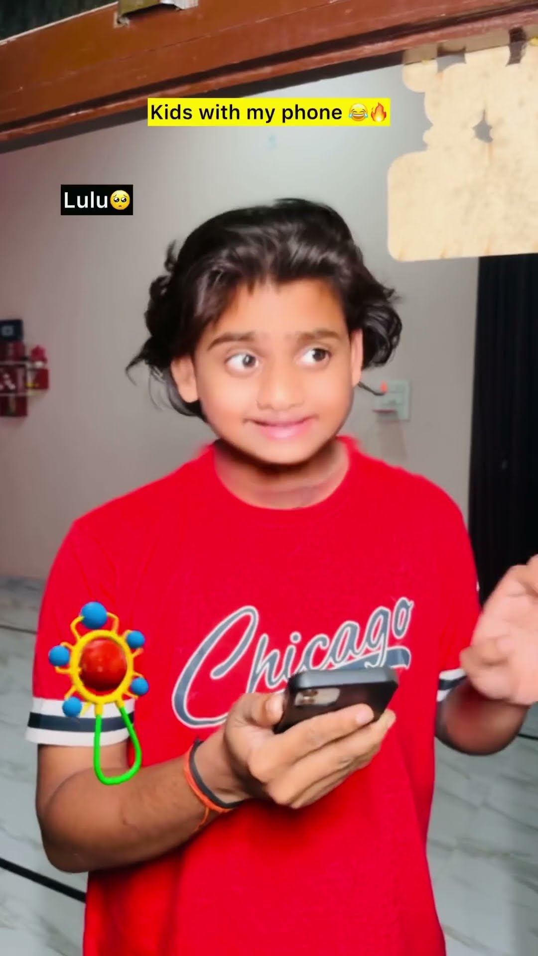 Bache aur mera phone ??| indian family #shorts #indian #chotabhai #chaman #relatable #bachpan