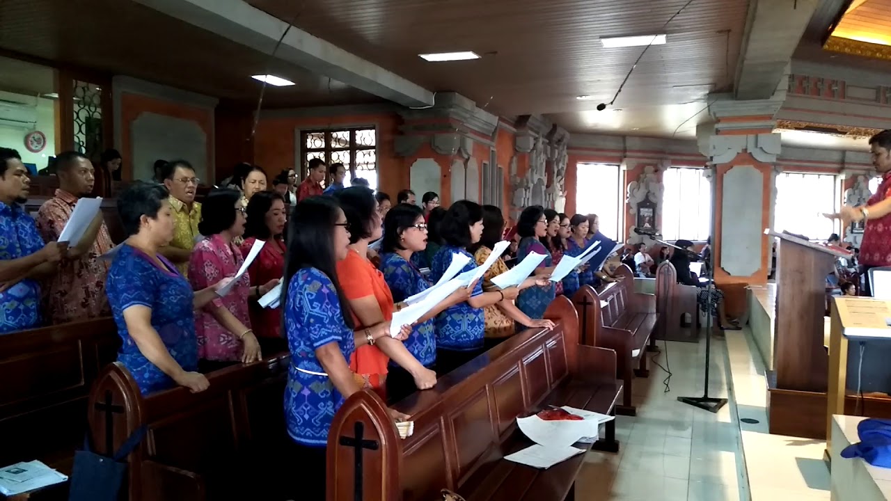 MB. 229- Trimalah Tuhan Kurbanku - Koor Paroki St. Yoseph Denpasar