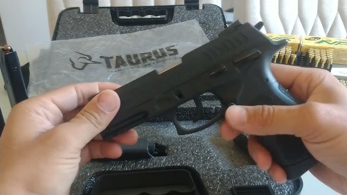 Quadro Alto Relevo - Pistola Pt 938 - Calibre 380 Acp