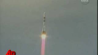Raw Video: Soyuz Blasts Off for Space Station