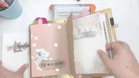 How to Put Together a Printable Travelers Notebook Insert