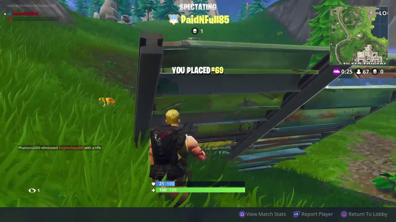 People teaming in Fortnite Solo Game Play.