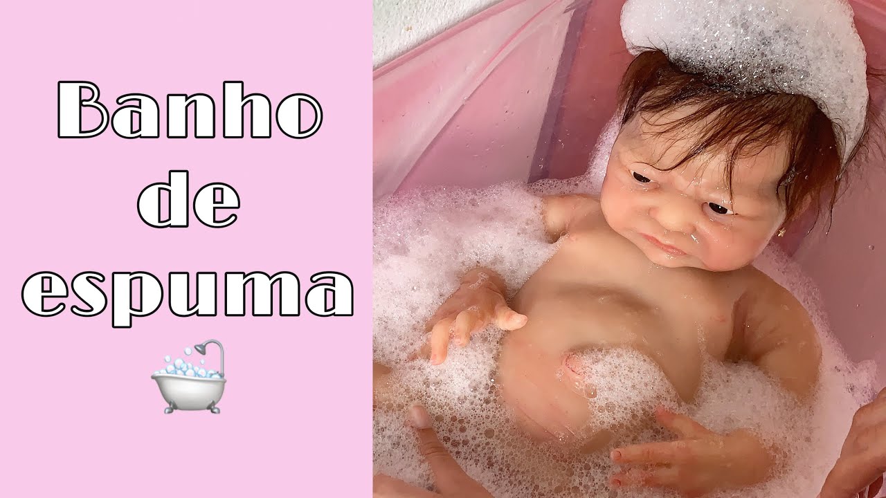 Bebê Reborn Silicone Sólido Dando Banho Na Bebê!